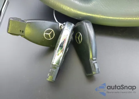 1999 Mercedes-Benz Clk 320 z USA, uszkodzony, nr VIN WDBLJ65G4XF046410